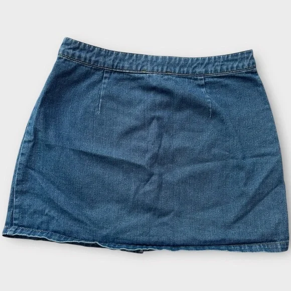 Forever 21 Denim Skirt - Picture 3 of 6